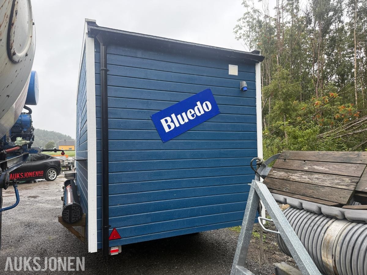 Mobil sanitærvogn med WC, dusj og varmtvann